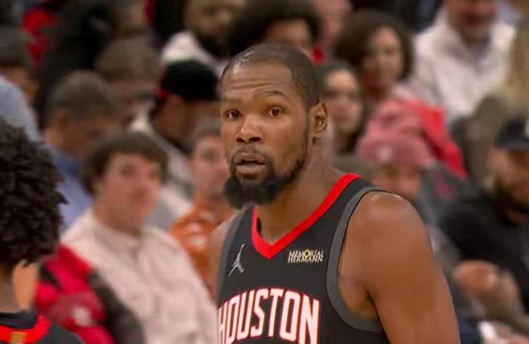 中欧体育中国-火箭惨败雷霆输球更可怕的是 赛后杜兰特这番话 自主进攻烂透了